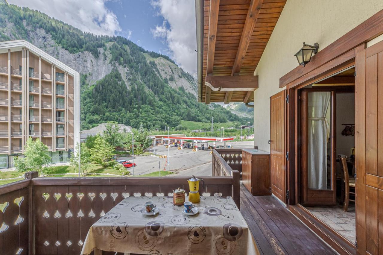 Casa Beatrice - Wifi, Parcheggio E Vista Montagna - Cour 0231 Apartment Courmayeur Exterior foto